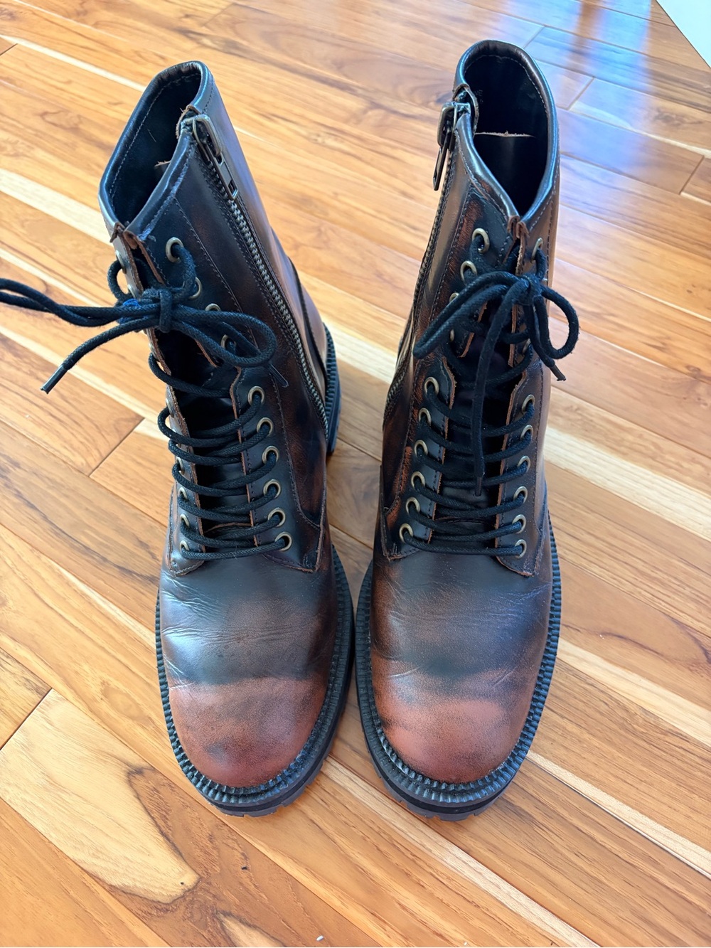 Men's Brown Leather Lace-Up Combat Boots size 10.
